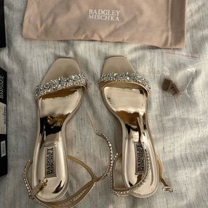 Badgley Mischka Nude Heels